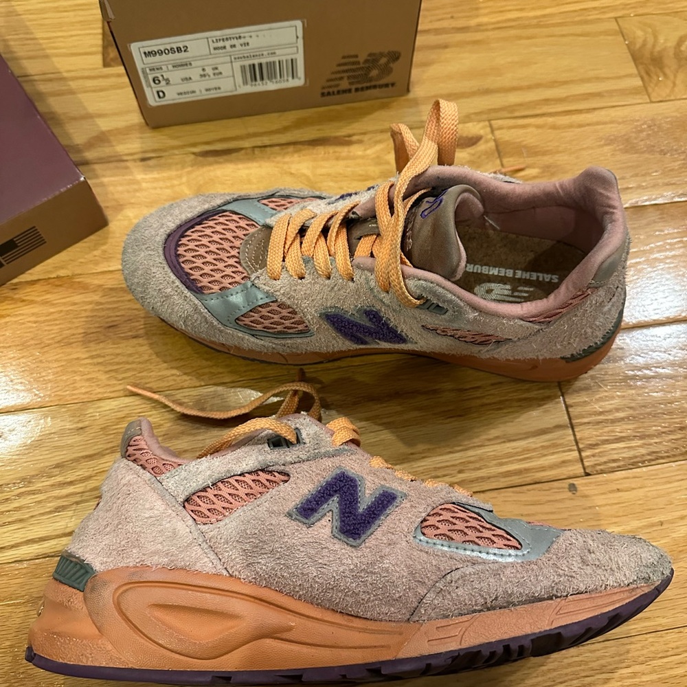 New Balance x Salehe Bembury Sand Be the Time 990v2 Sneakers